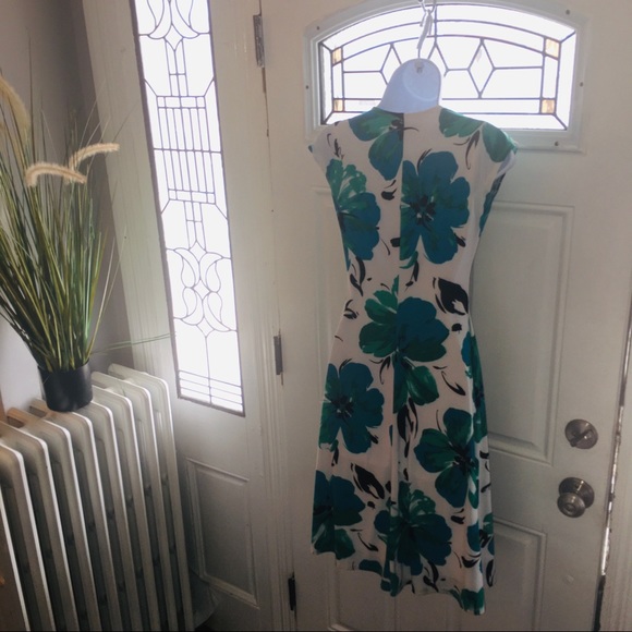 COPY - Evan Picone Floral A-Line Dress with Lining - Picture 13 of 13